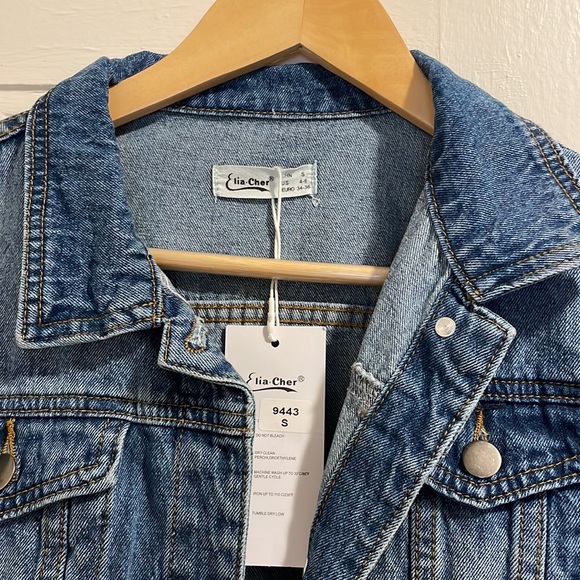 Crop Jean Jacket - Picture 2 of 3